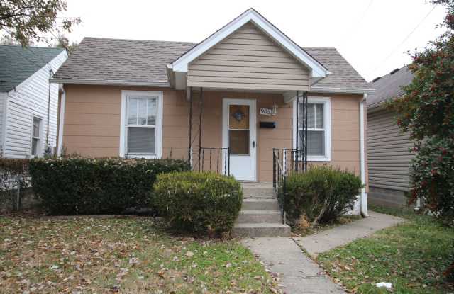 Two Bedroom Home With Fresh Paint And New Flooring photos photos