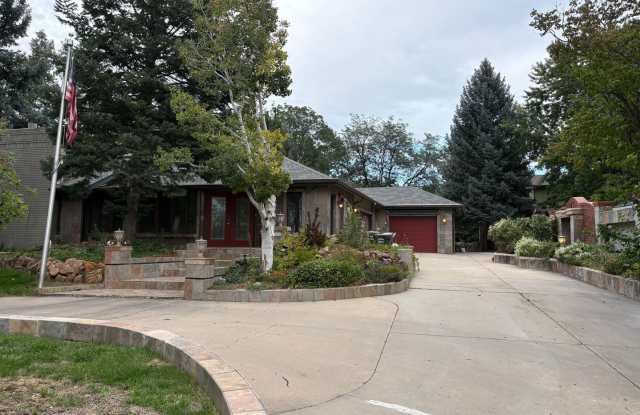 Mountain Views & Quiet Neighborhood | 3bd 3.5 bath Garden Oasis Gallery 1