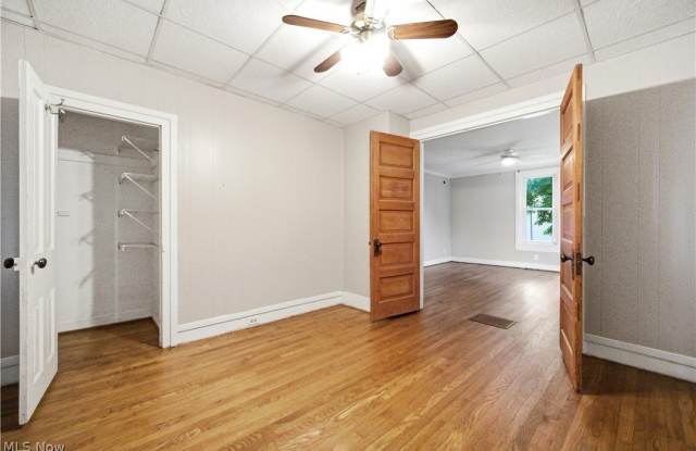 6917 Daisy Avenue Gallery 4