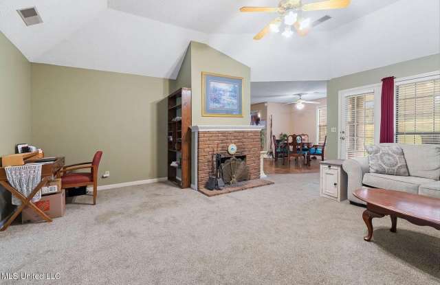 3576 HOLLY Cv Gallery 3