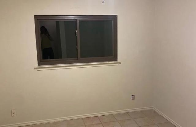 Room in 2 Bedroom Home at Brent Terrace photos photos