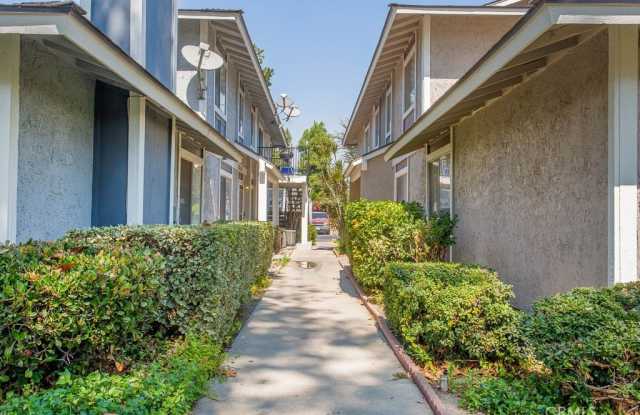 527 Spring Road Gallery 2