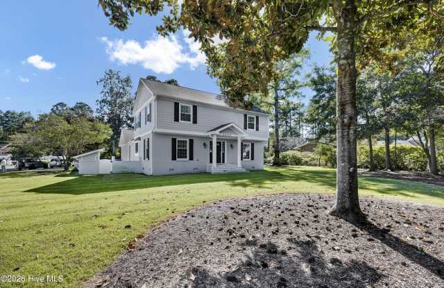 1984 Hillsboro Road Gallery 1