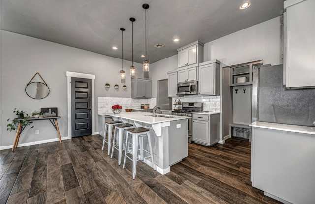Look at this beautiful home! Gallery 1