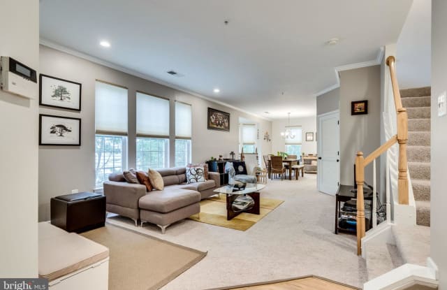 5098 ENGLISH TERRACE - 5098 English Ter, Alexandria, VA 22304