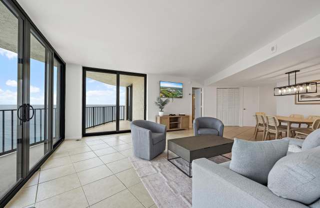 5420 N Ocean Drive Gallery 1