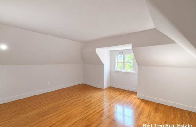45 North Beacon St. Gallery 4