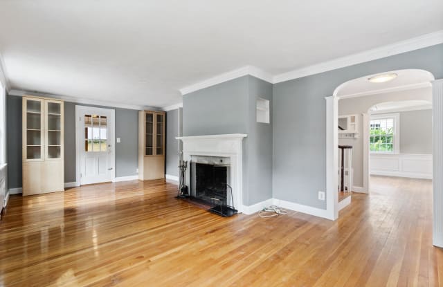 44 Fayette Street - 44 Fayette Street, Arlington, MA 02476
