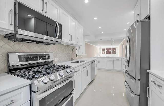 3755 Henry Hudson Pkwy Apt 4H photos photos