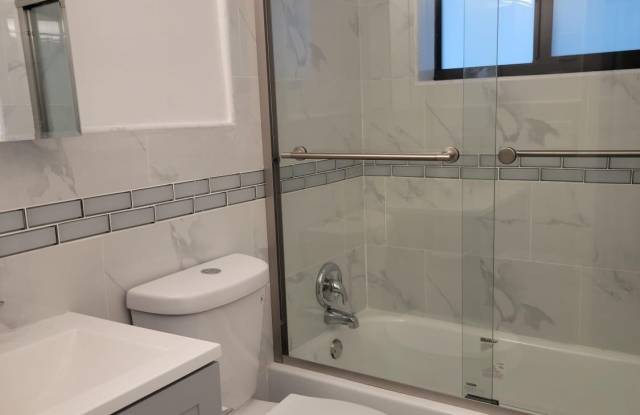 1320 SW 34th Avenue unit: 1 photos photos