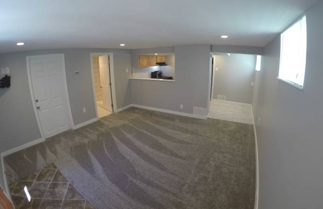 2306 East Sunnyside Avenue Gallery 3