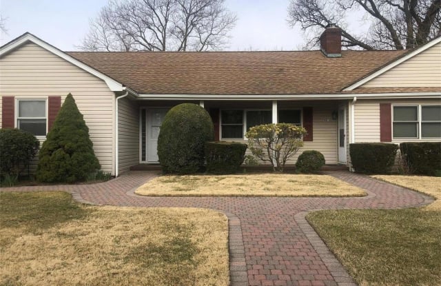 40 Hampton Road - 40 Hampton Road, Lynbrook, NY 11563