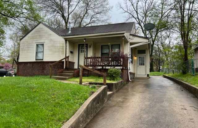 short term lease available - 610 Grover Street, Warrensburg, MO 64093