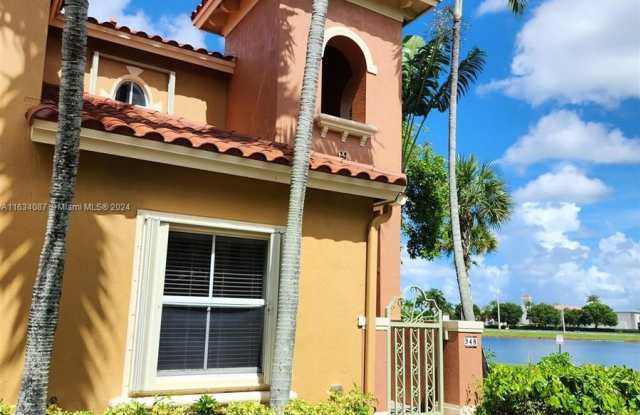 948 SW 144th Ave - 948 Southwest 144th Avenue, Pembroke Pines, FL 33027