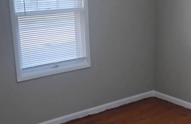 16620 Liberal Street Gallery 4