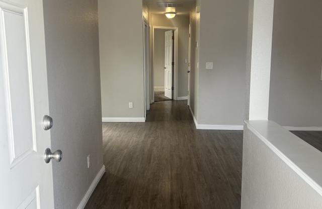 1808 Rock Ct Gallery 4