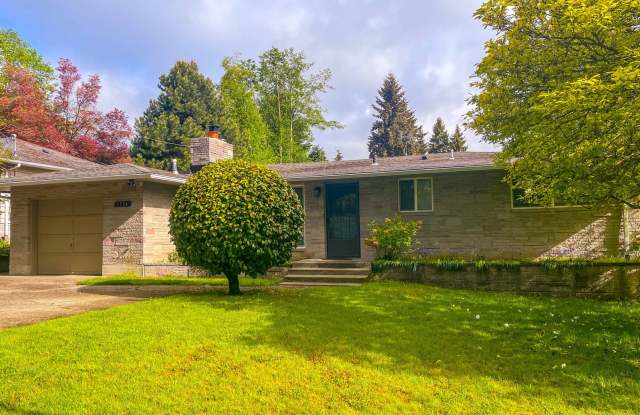 3Bd/1Ba Shoreline Home Gallery 1