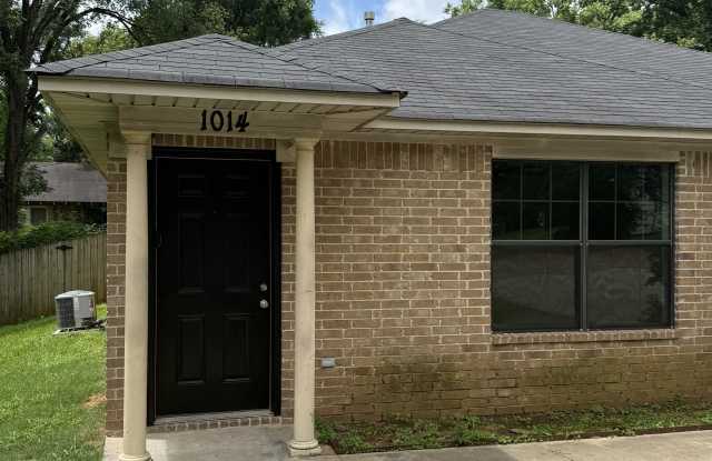 1014 East 15th Street - 4 photos photos