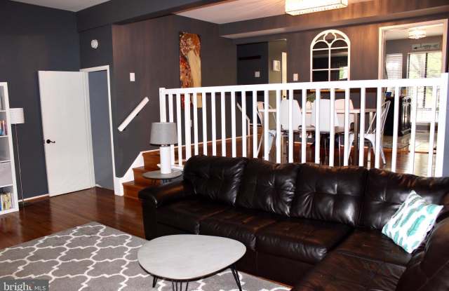 10304 CHERRY BLOSSOM CT Gallery 4