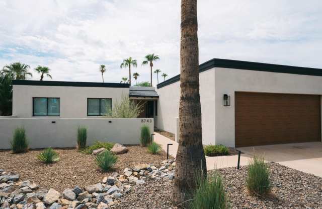 8743 E BONITA Drive Gallery 1