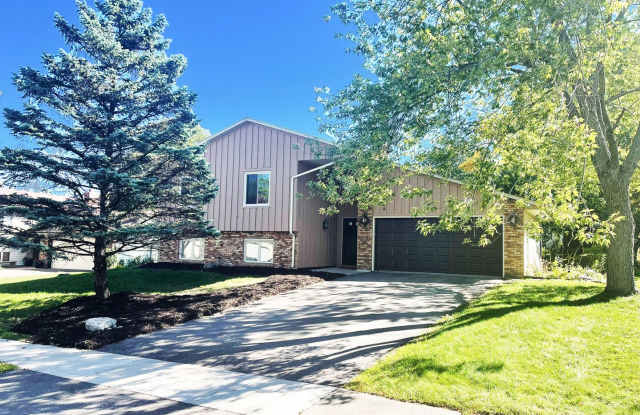 Sparkling Spacious New Home, Dream Kitchen, Fireplace, Large Deck, Family Room, Perfect Location, 196 Schools! Gallery 1