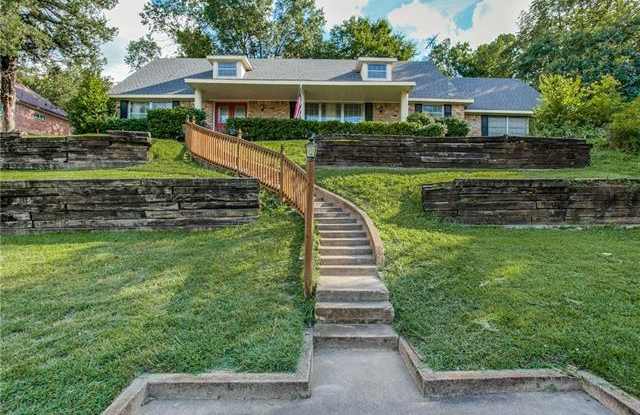 826 Tarryall Drive Gallery 2