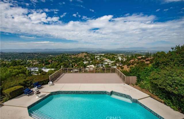 17901 Lake Vista Drive - 17901 Lake Vista Drive, Los Angeles, CA 91316