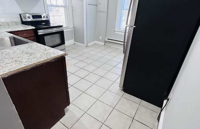 1221 Lindley Avenue - 2 Gallery 2
