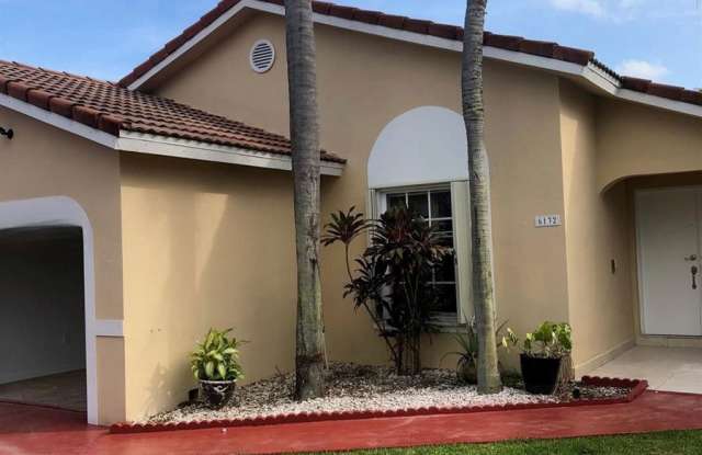 6132 Northwest 181st Terrace Circle West photos photos