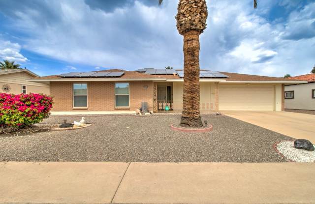 Fully Furnished 2-Bedroom Home on the Golf Course in 55+ Community! - 10917 West El Capitan Circle, Sun City, AZ 85351 Fully Furnished 2-Bedroom Home on the Golf Course in 55+ Community! - 10917 West El Capitan Circle, Sun City, AZ 85351