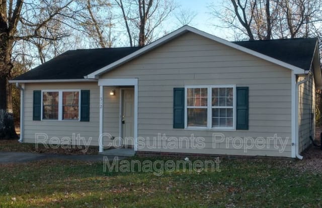 1512 Perkins Street - 1512 Perkins Street, Greensboro, NC 27401