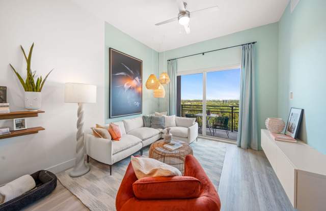 Artem Wynwood photos photos