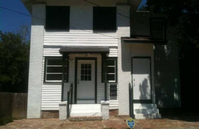 1333 Laurel Street Gallery 4