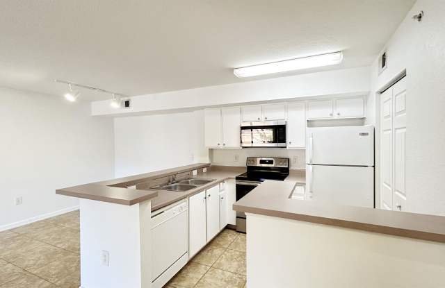 191 SW Palm Dr., Apt 103 Gallery 4
