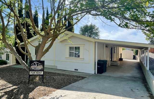 3 BEDROOM 2 BATH IN HERITAGE RANCH MOVE IN READY!! - 2949 Water View Drive, Lake Nacimiento, CA 93446