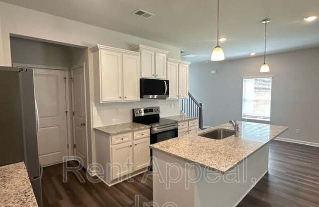 383 Lanier Cir Gallery 2