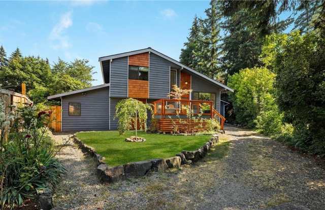 Beautifully Remodeled 4BR/2BA Home in Kirkland – Available for Rent! photos photos
