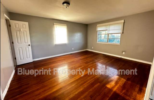 1020 Columbia St photos photos