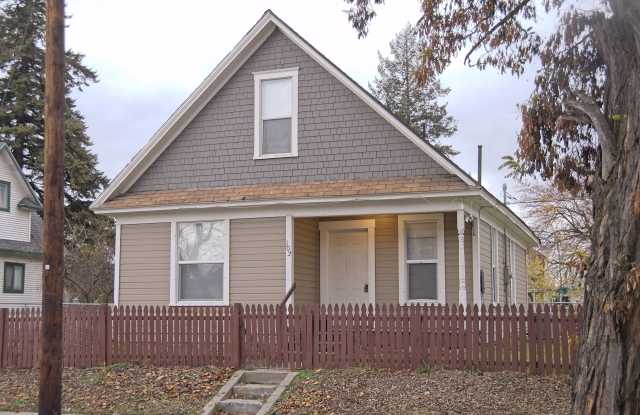 102 S Perry St - 102 South Perry Street, Spokane, WA 99202