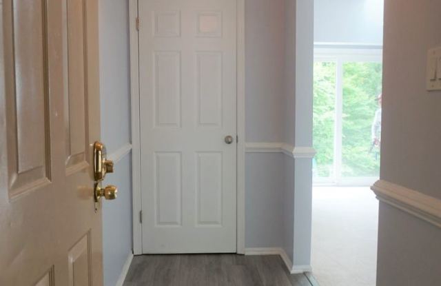 12257 Stevenson Court Gallery 4