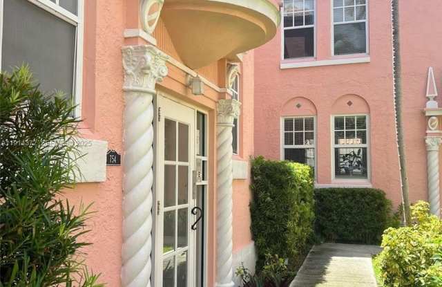754 Meridian Ave - 754 Meridian Avenue, Miami Beach, FL 33139