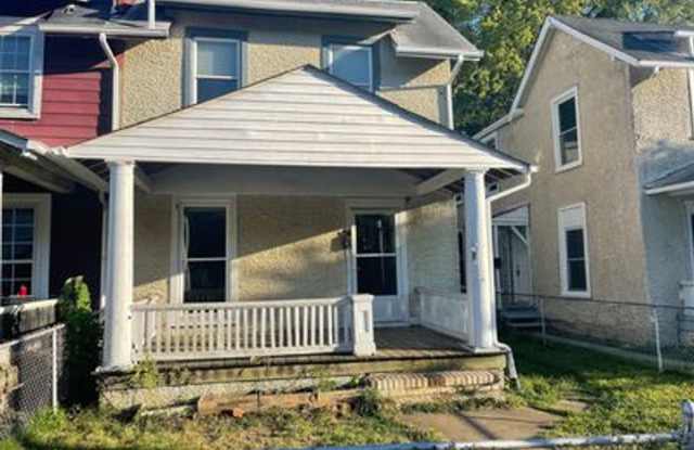 4 bedroom house RVA North SIde photos photos