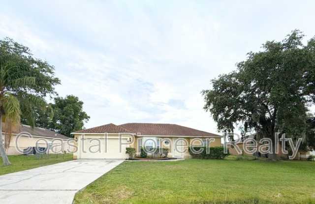 462 Lark Ct photos photos