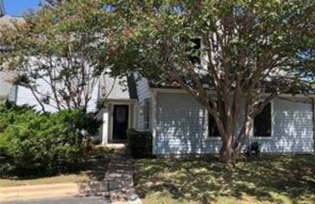 Large townhome - Available July - 8330 Fathom Circle, Austin, TX 78750