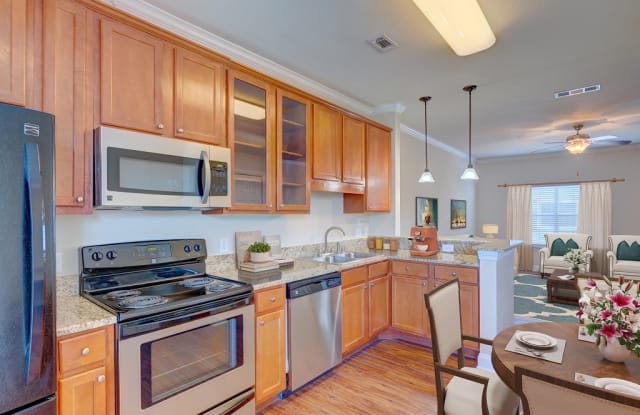 Monticello Oaks Townhomes photos photos