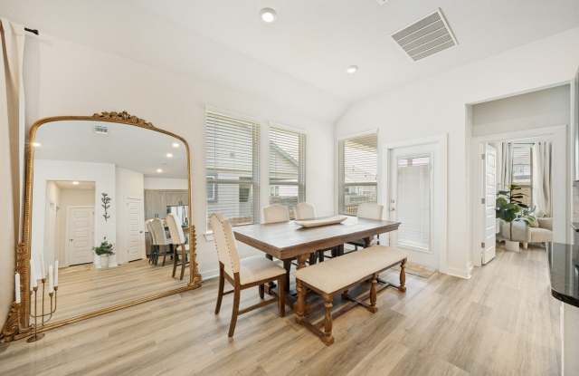 1617 Craftsman Gallery 4