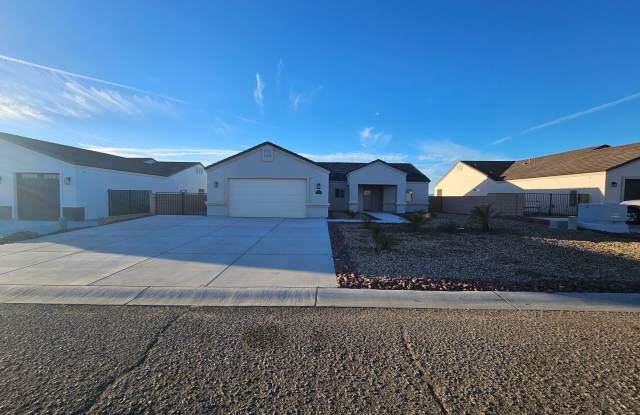 2234 E Hammer LN Gallery 2