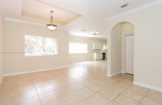 9412 SW 227th Ln Gallery 4