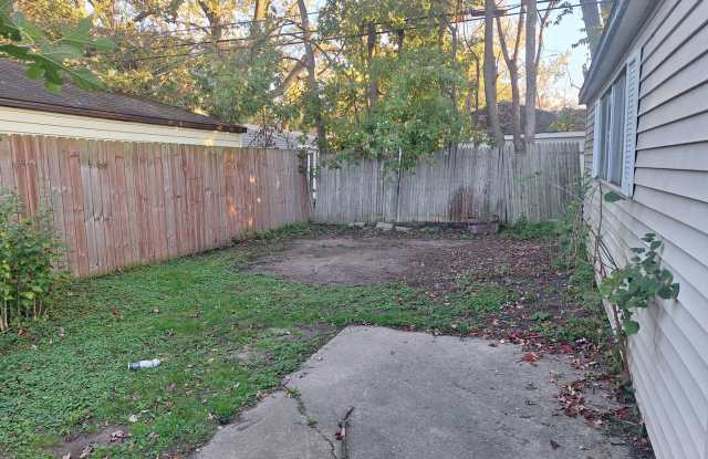 Charming 2 bedroom Warren home Gallery 4