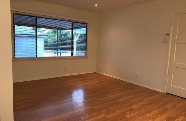 19100 Welby Way Gallery 2